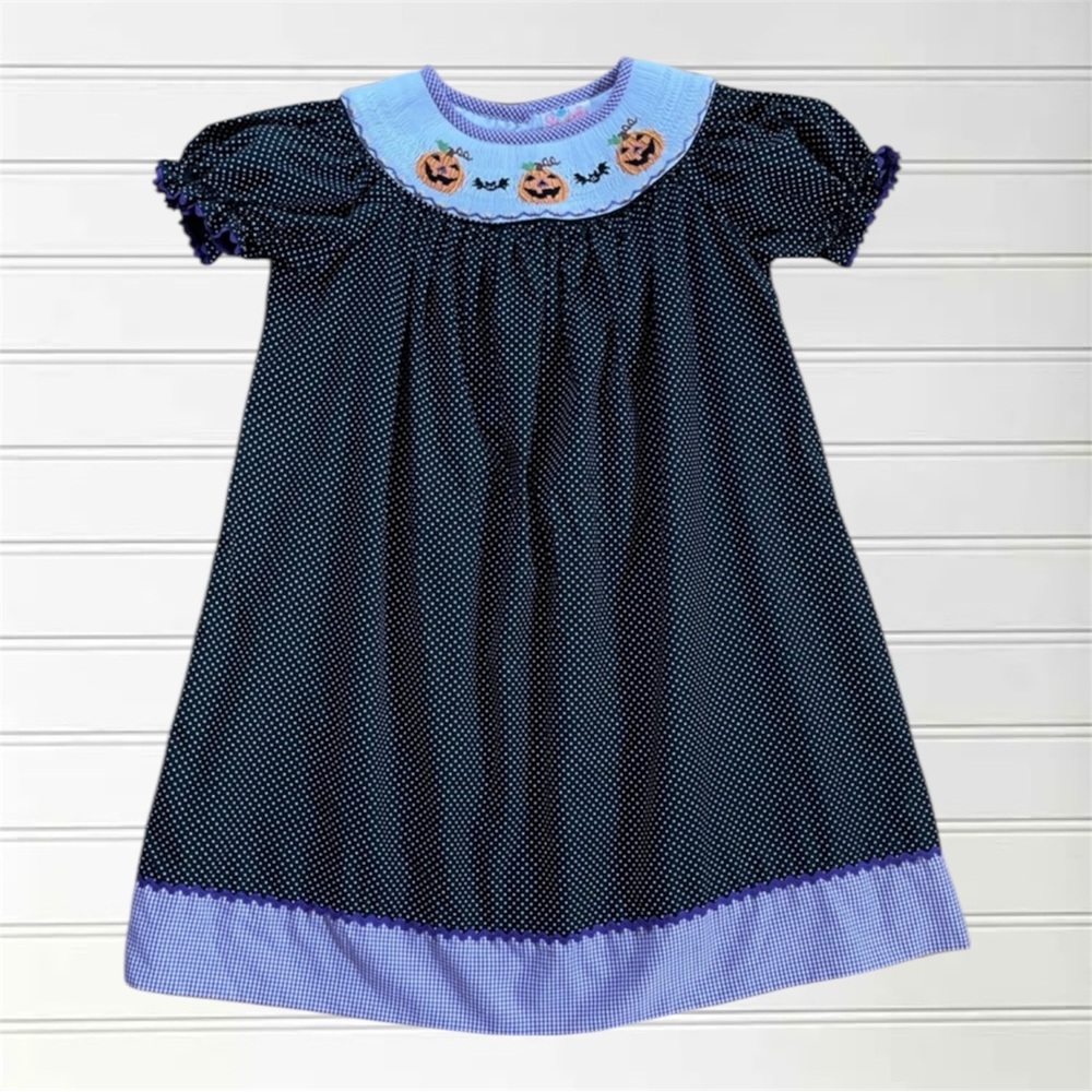 HAND SMOCKED NWOT Hand Smocked Halloween Jack-o’-lantern Bishop Dress